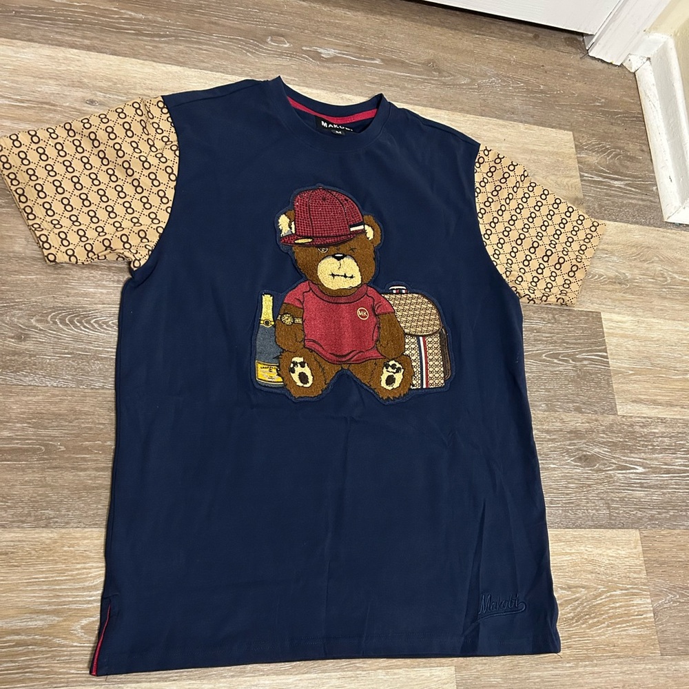 3D graphic tee